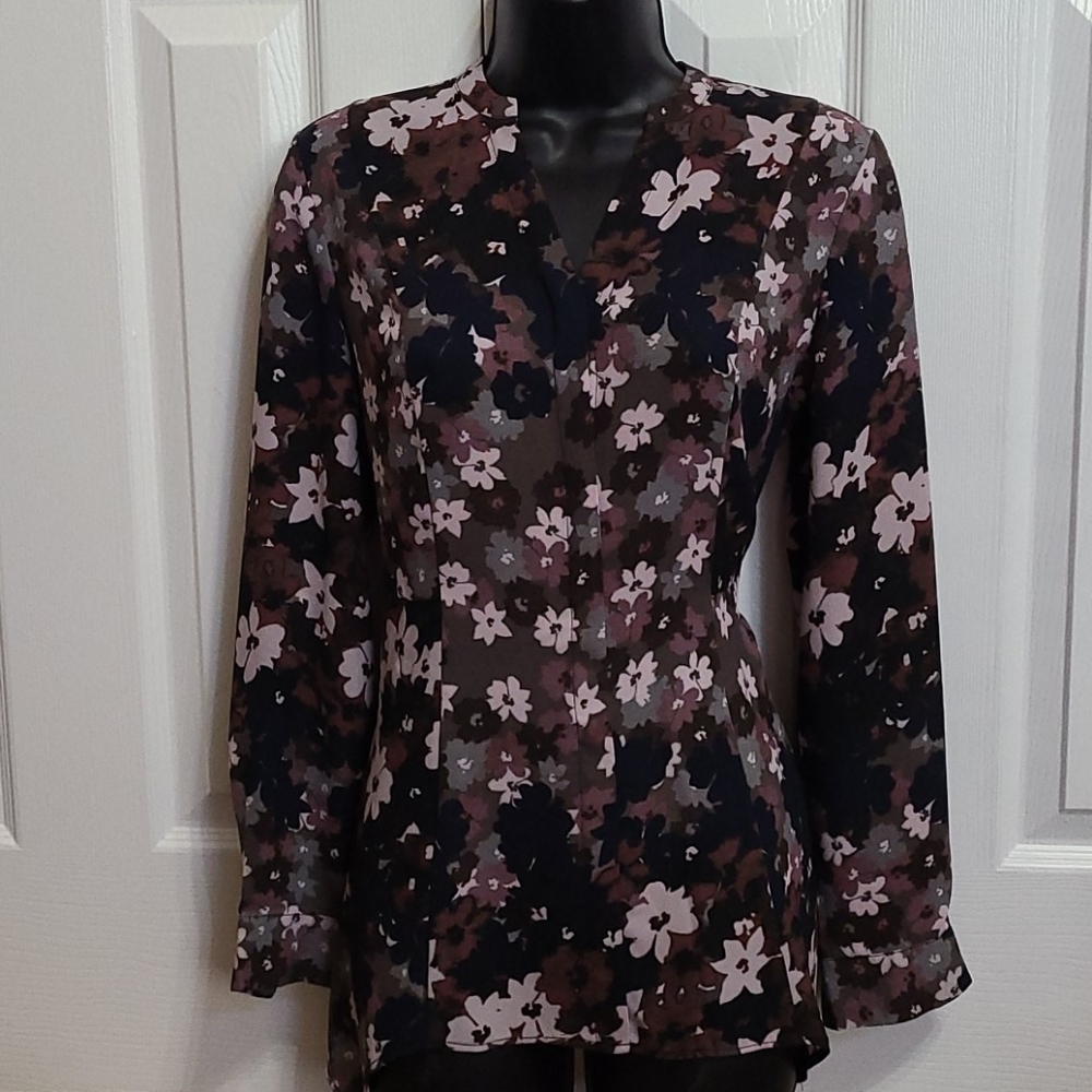 Vera Wang Tailored Blouse